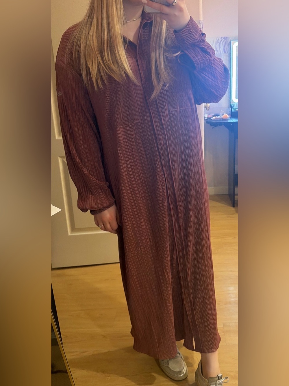 ALO micro plisse shirt dress size M - Picture 2 of 8
